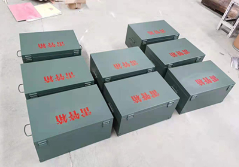 溆浦炸药箱和雷管箱一般是怎么存放的？