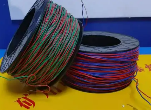 溆浦放炮线的主要材质有哪些？不同材质的适用场景有何区别？